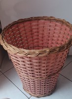 Retro paper basket
