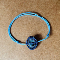 Blue-turquoise ombre macramé bracelet