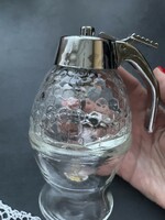 Drip-free honey and syrup dispenser