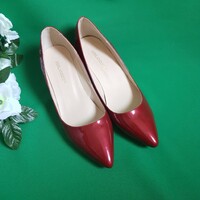 Brand new size 40 red high heels, casual high heels, patent leather shoes