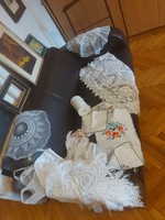 Lace tablecloths and tens of meters of lace edging (3 cm wide), clean, spotless