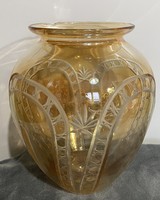 Karcagi mintaboltban vásárolt fémgőzölt csiszolt nagy méretű üveg váza.