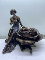 Bronzirozott női alakos-rózsás ékszertartó, szobor