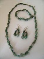 Jewelry set made of green minerals (necklace, bracelet, earrings)