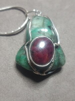 Smaragd és rubin amulett - ezüst ékszer