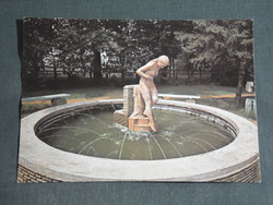 Képeslap, Balaton Boglárlelle, vízbelépő akt szobor szökőkút, park részlet