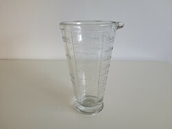 Old retro kitchen glass measuring cup thick glass measuring cup rice sugar flour liquid poppy