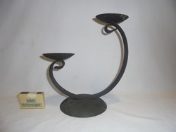 Retro two-pronged metal candle holder