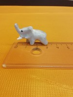 Óherend mini elephant
