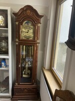 A rare hermle 3-tone standing clock plays its tunes on 9 sound pipes