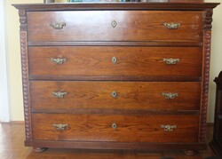 Antique chest of drawers (sublot)