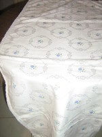 Beautiful snow white lacy edge embroidered damask tablecloth runner