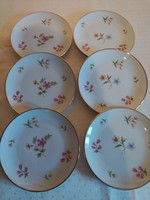 Gyönyörű 6 db kis virágos porcelán tányér