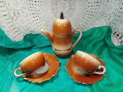 Makk formájú porcelán kávés.