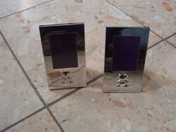 2 metal photo holders