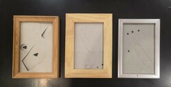 3 wooden blue frames with 10x15 cm glass
