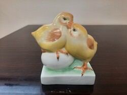 Pair of porcelain chicks from Herend, figure of chicks on eggs 1. Class.