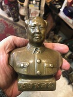 Mao Ce Tung szobor, bronzból, 12 cm-es magasságú.