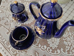 Kék és aranyozott porcelán teás / kávés készlet