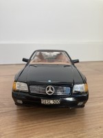 Mercedes-benz sl500 revell 1:18 model car