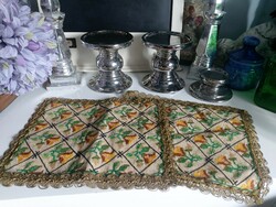 2 embroidered, elegant 33 x 27 cm needlework tablecloths