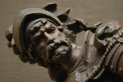 Harcos férfi - lovas szobor - bronz szobor