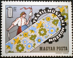 S2843 / 1972 textile museum stamp postal clear