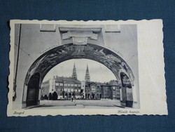 Postcard, Szeged, Heroes' Gate skyline, square detail, 1943