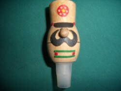 Wooden bottle stopper