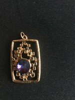 Made of copper alloy, bismuth pendant/pendant, decorated with purple glass and stone. Very beautiful, shiny.