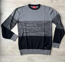 Guess Boys/Men Long Sleeve Sweater Brand New s