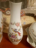 Bird vase with raven house tomatoes
