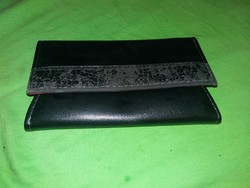 Retro multi-compartment 20 x 10 factory-worn black-red leather wallet as shown in the pictures