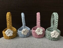 Easter mini baskets in a set