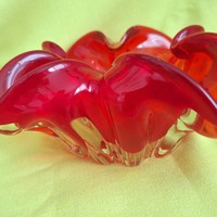 Cseh üveg tál, aszralközép, hamutál, piros színű