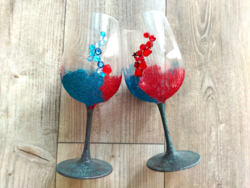 Decorated wine glass set