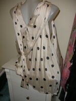 Beige blouse with black spots