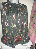 100% Silk blouse with embroidered front
