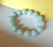 Jade 13 mm ball bracelet