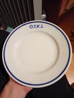 Plate with Zsolnay inscription
