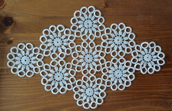 Rhombus-shaped crochet lace tablecloth made of 9 stars