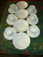 Porcelán 6 személyes reggeliző készlet