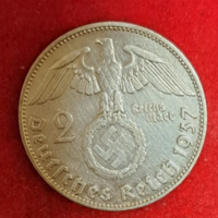 Horogkeresztes ezüst birodalmi 2 Márka 1937. E (3)