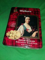 Immaculate condition Walkers English butter biscuit metal plate decoration box 19 x 24 x 5 cm as shown in the pictures