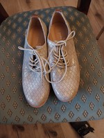 New, beige-gold lace-up shoes size 39