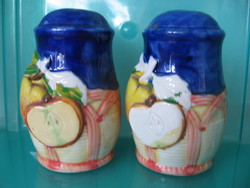 A pair of apple-pattern table spice holders, salt and pepper shakers