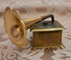 Miniatűr réz gramofon (L4596)