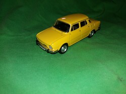 Skoda - 100 metal model car 1:43 in good condition according to the pictures