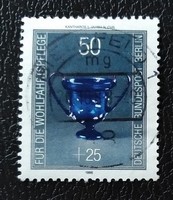 BB765p / Németország - Berlin 1986 Értékes üvegtárgyak bélyegsor 50+25 Pf értéke pecsételt