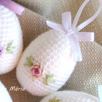 Crocheted egg with bow and hook (several types)